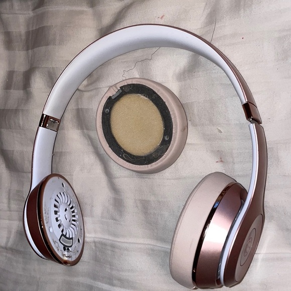 Beats solo 3 wireless special edition rose gold headphones •READ DESCRIPTION• - Picture 4 of 16